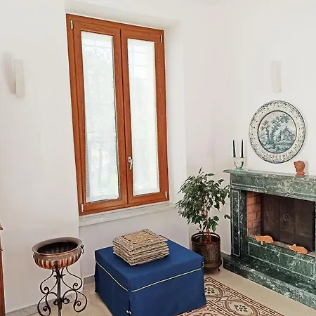 Emerald's - Filomena 펜션 콩카데이마리니